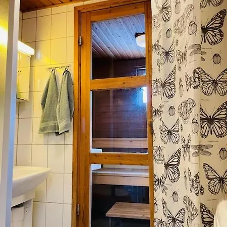 Kotoisa Saunallinen Kaksio!