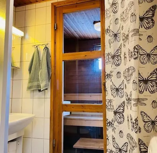 Kotoisa Saunallinen Kaksio!